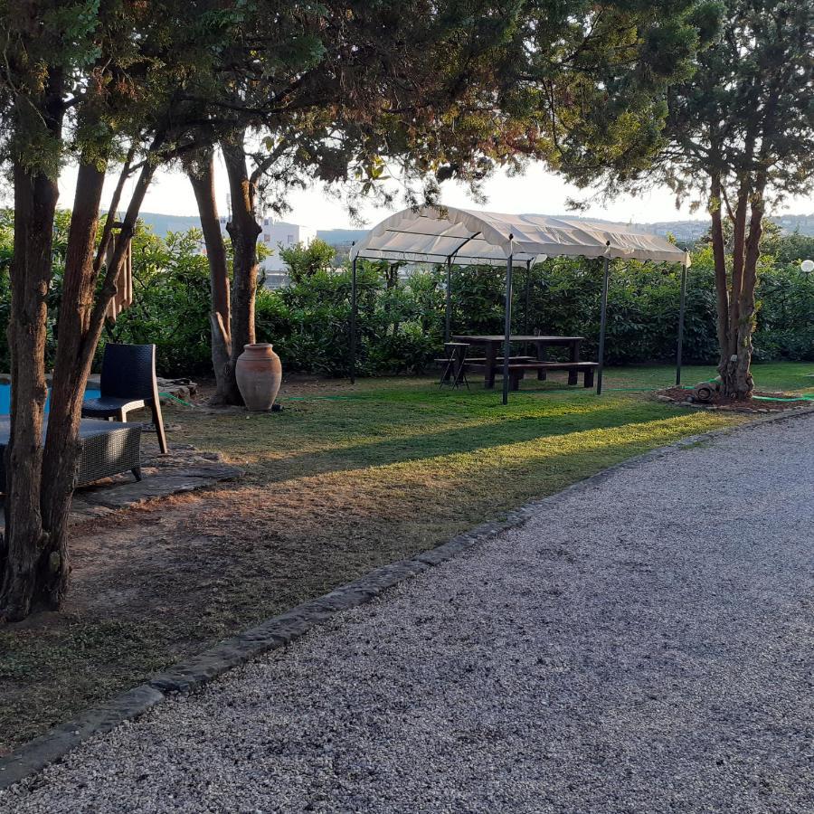 מאג'ונה Villa Irene מראה חיצוני תמונה