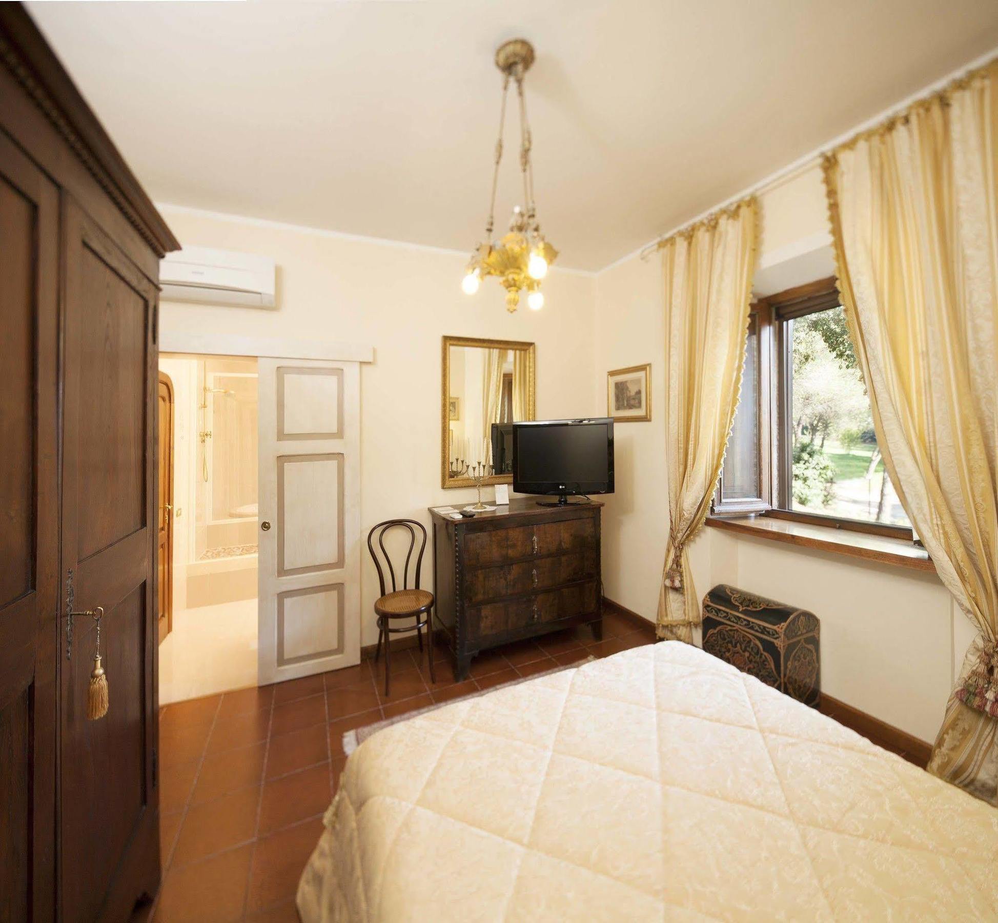 מאג'ונה Villa Irene מראה חיצוני תמונה